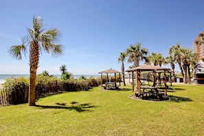 Outdoor dining - MYRTLE BEACH OCEANFRONT CONDO w/HUGE SUNDECK BALCONY (Myrtle Beach)