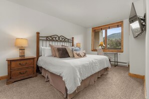 3 bedrooms, Internet, bed sheets