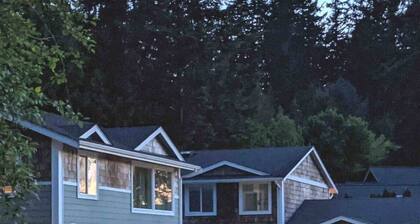 Tide Cove Beachhouse in Poulsbo