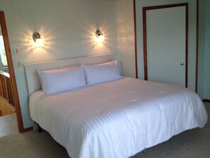 3 bedrooms, iron/ironing board, free WiFi