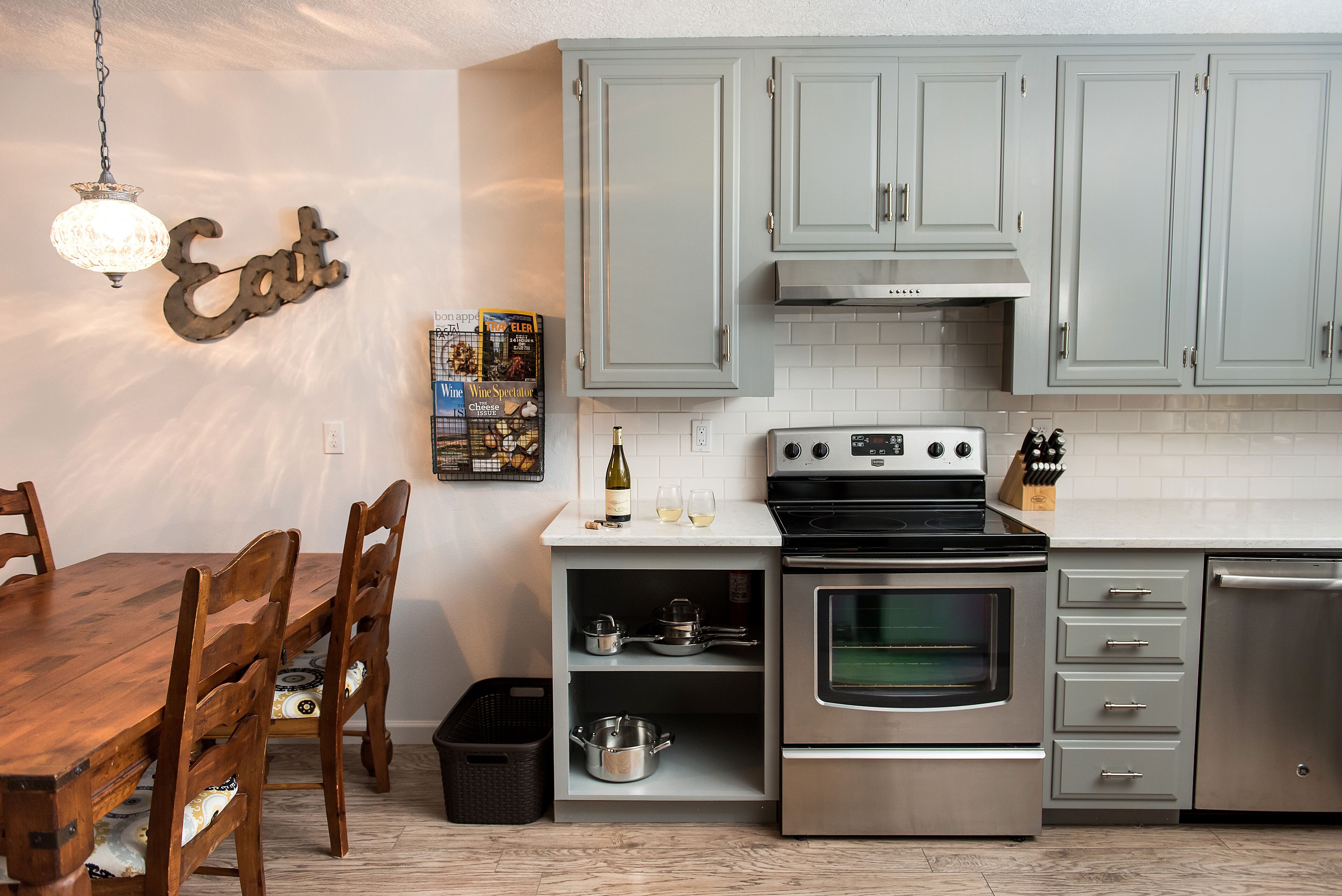 Park Street Guest Cottage-2 Bd/2 Bth, walkable to main Street in Carlton!