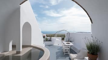 Honeymoon Suite, Hot Tub, Sea View | Terrace/patio