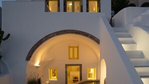 Suite – honeymoon, spabadekar, sjøutsikt | Terrasse/patio