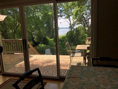 Secluded Waterfront Cottage on 200 acre farm near Queenstown