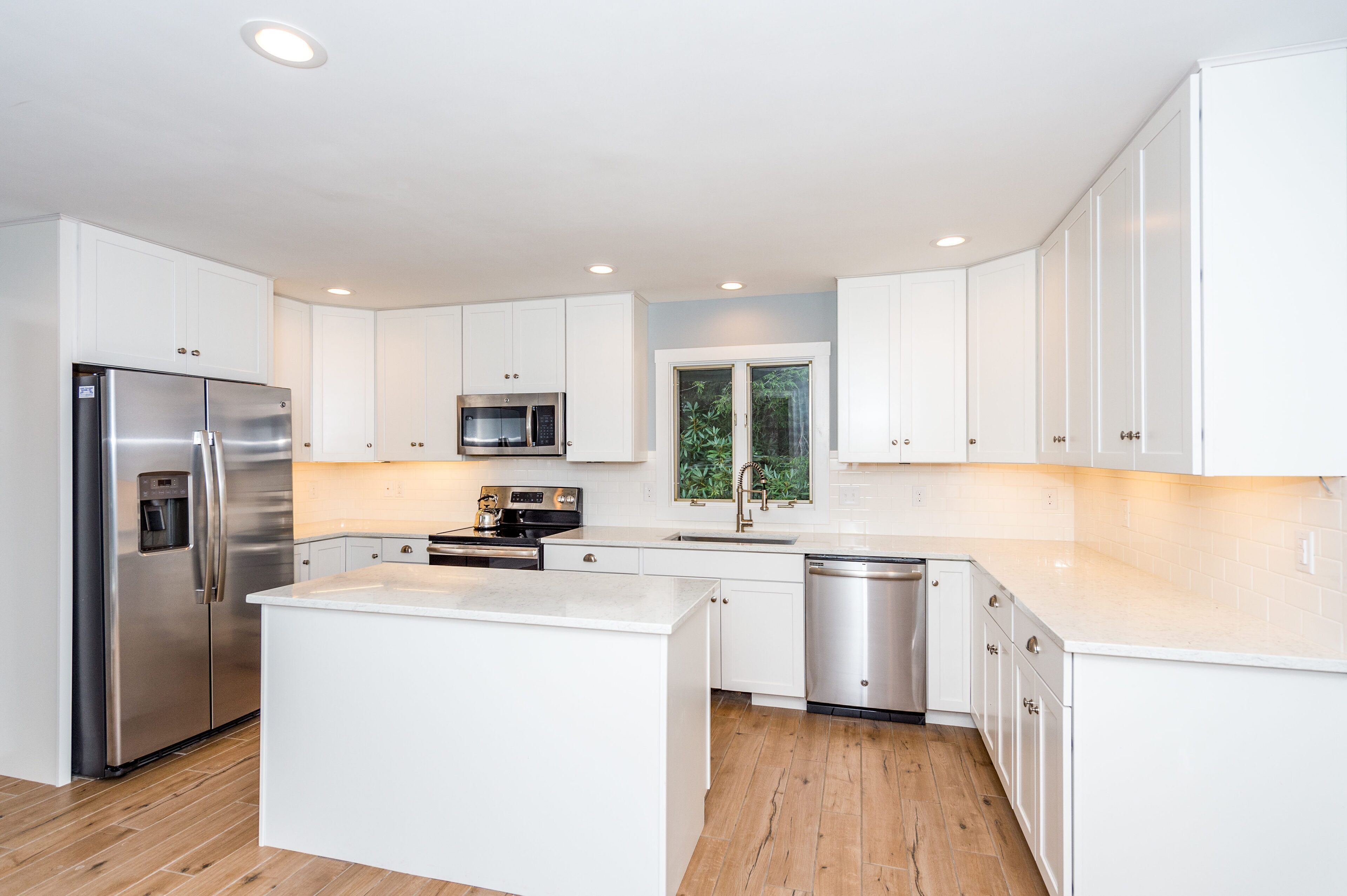 Newly Renovated Private Lakefront Home On Flat Lot W/ Beautiful Views & Toys