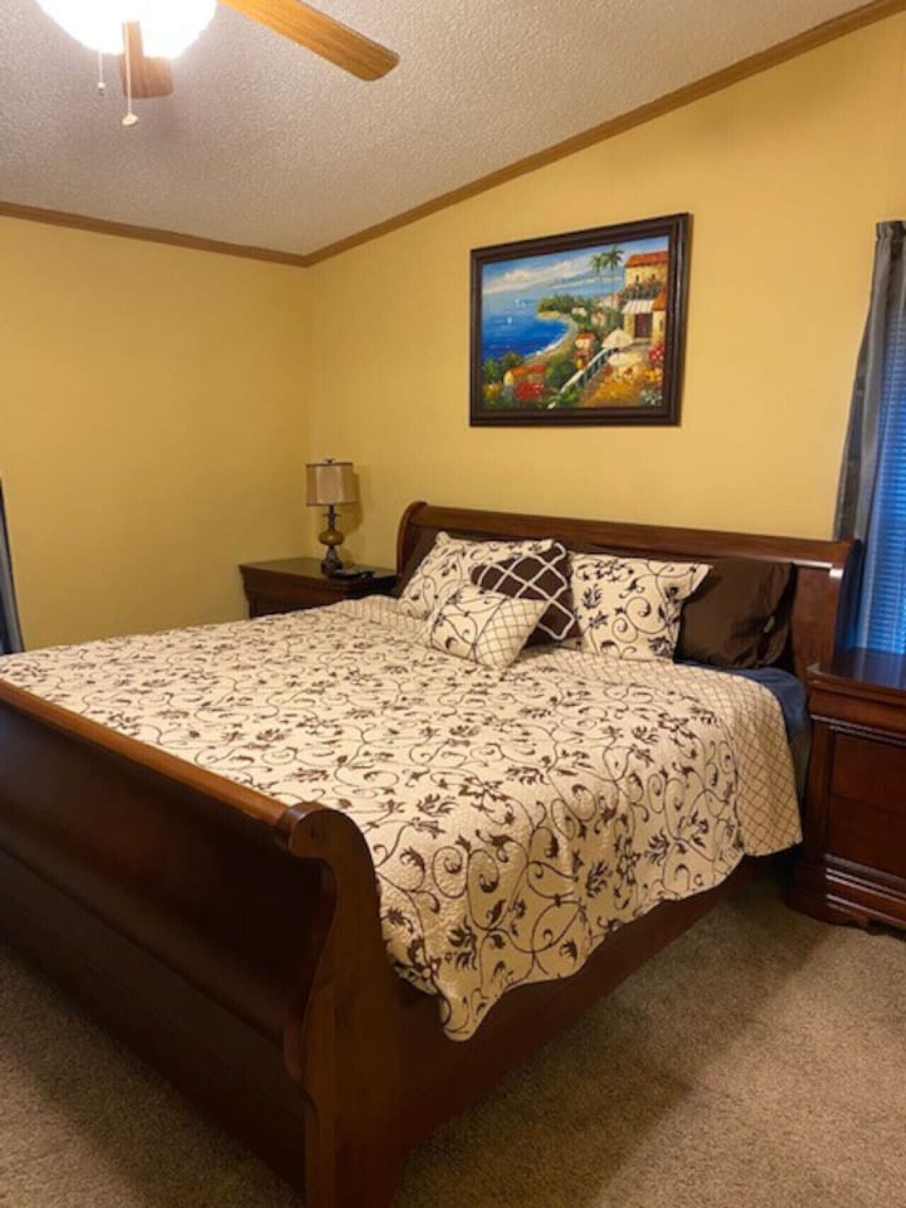 3 sovrum, skrivbord, strykjärn/strykbräda och gratis wi-fi