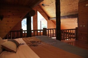 3 chambres, lit parapluie, Wi-Fi gratuit, draps fournis