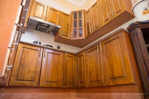 Fridge, microwave, stovetop, coffee/tea maker - Apartamentos los Nazarenos PRIVATE APT 5 - heated swimming pool, jacuzzi and gym (Antigua Guatemala)