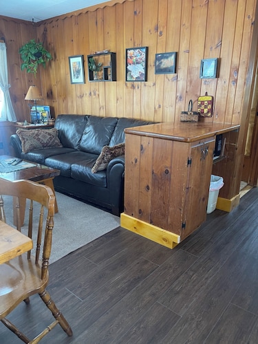 Keene Cozy Mökki Adirondack-vuorten sydämessä!