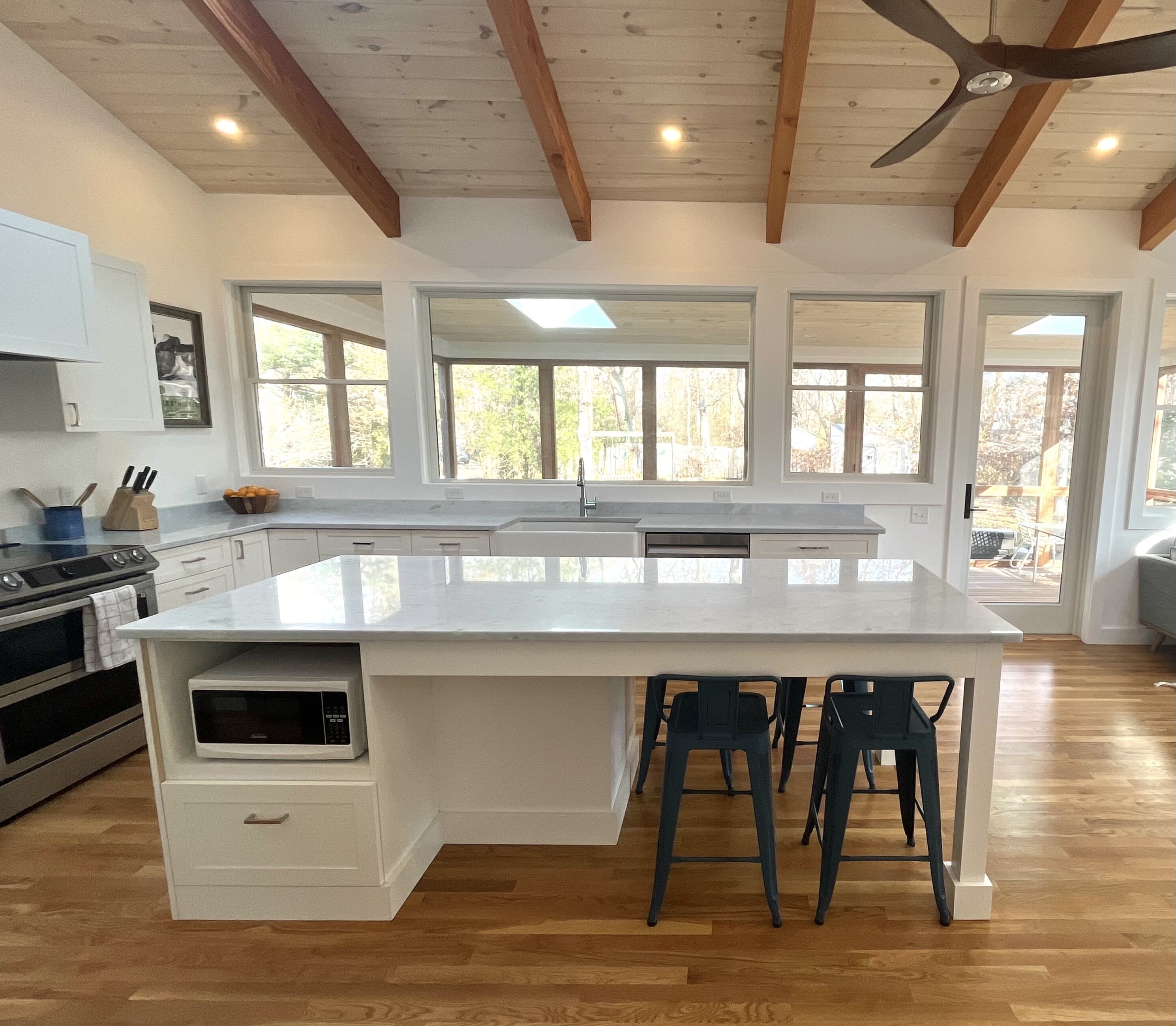 Peaceful newly renovated family friendly 4bd - 2bth