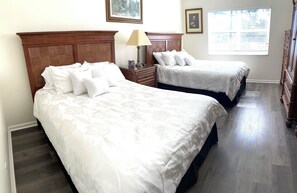 2 quartos, ferros/tábuas de passar roupa, Wi-Fi, roupa de cama