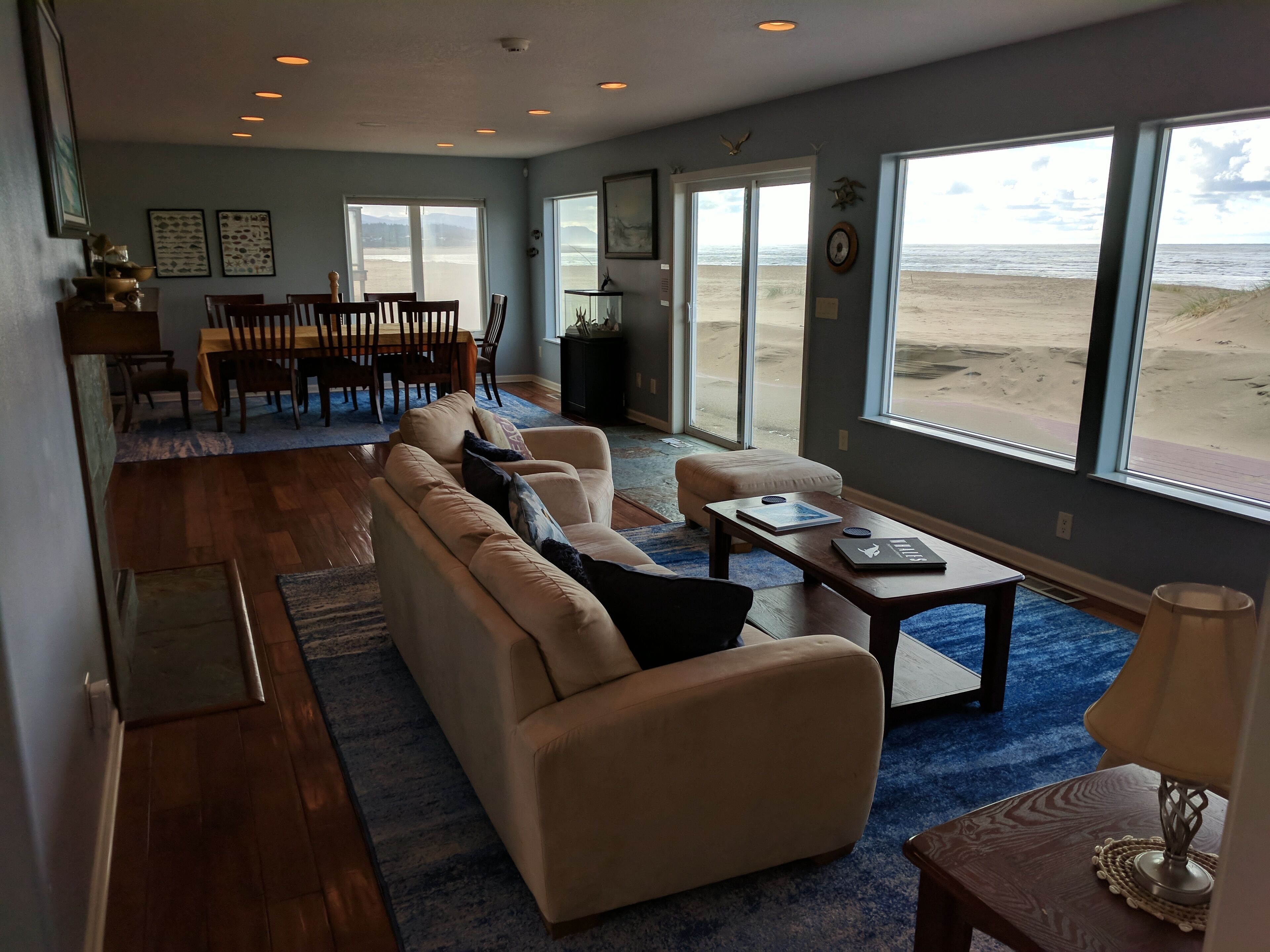 Sweeping ocean views on two levels, spacious oceanfront house!
