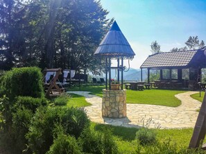 Outdoor dining - Exclusive rooms near the Plitvice  lakes (plitvice lakes)