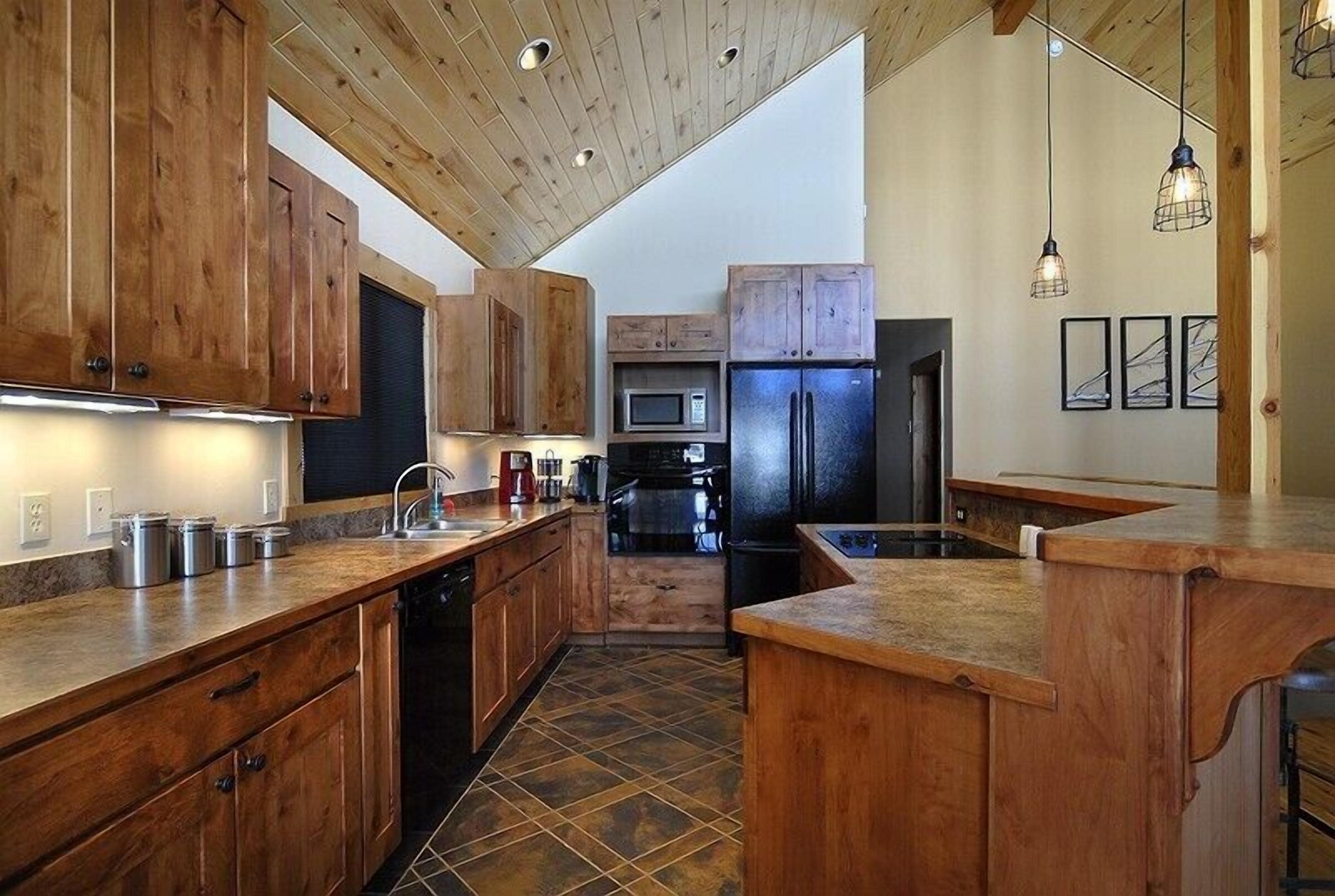 Beautiful Sweeping Views! (STR301174)