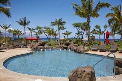 BEAUTIFUL SPACIOUS UNIT WITH PARTIAL OCEAN VIEW