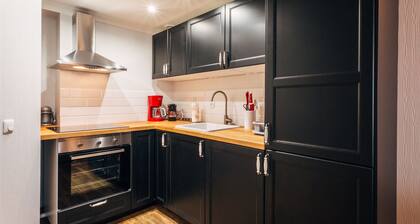 Fully equipped new 2BR 2BA one BR/BA individual entrance