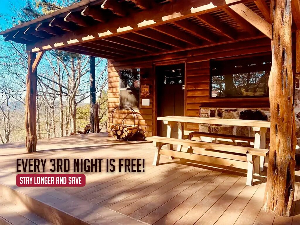 Mountain top cabin near Beavers Bend Park with Hot Tub! Every 3rd night FREE!