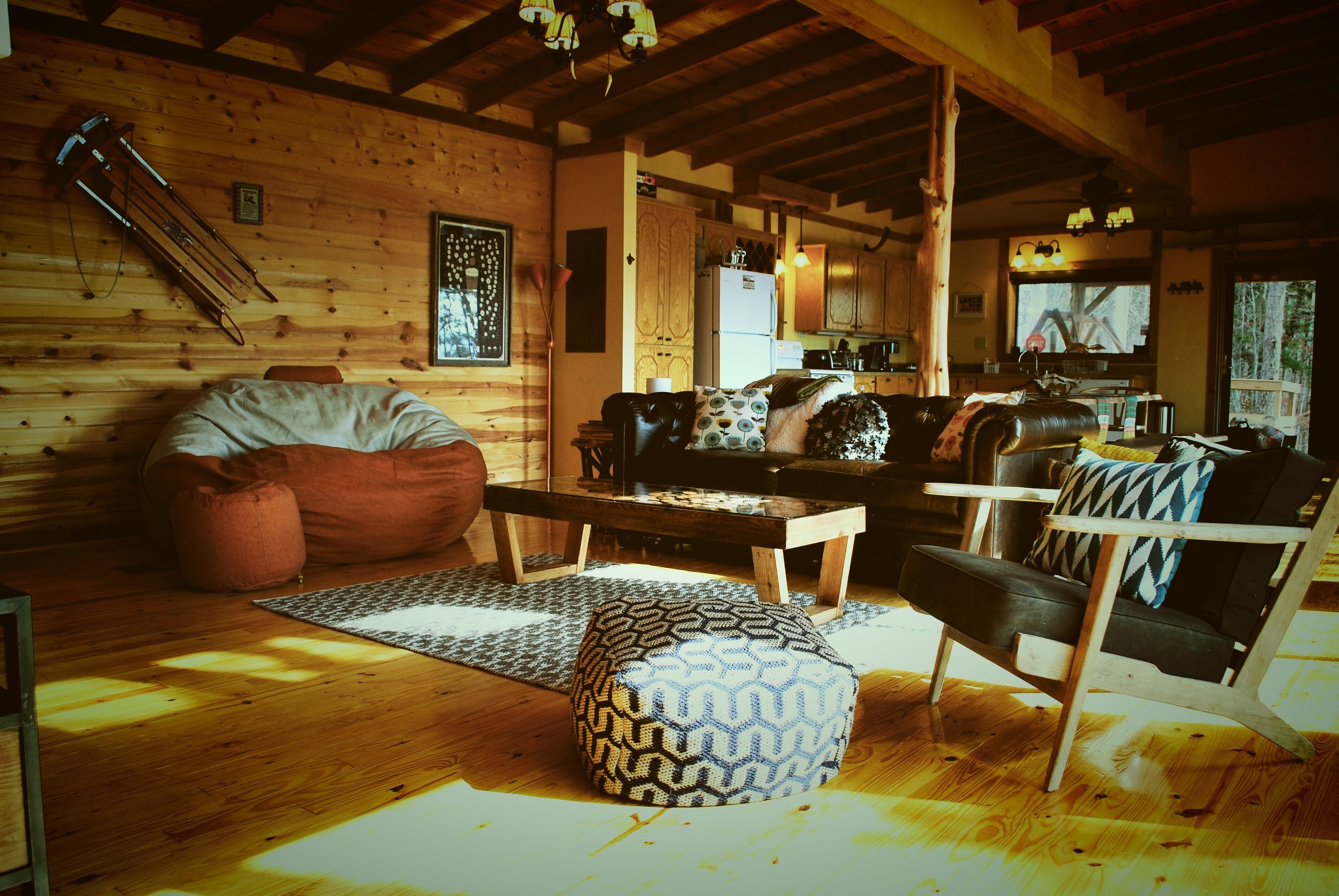 4 Bedroom Secluded Mountain Cabin with Beautiful Views. Every 3rd Night is FREE!