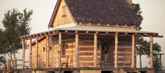 StarHill Farms Hinze Cabin