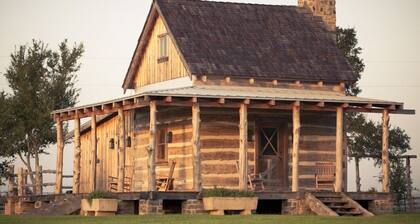 StarHill Farms Hinze Cabin