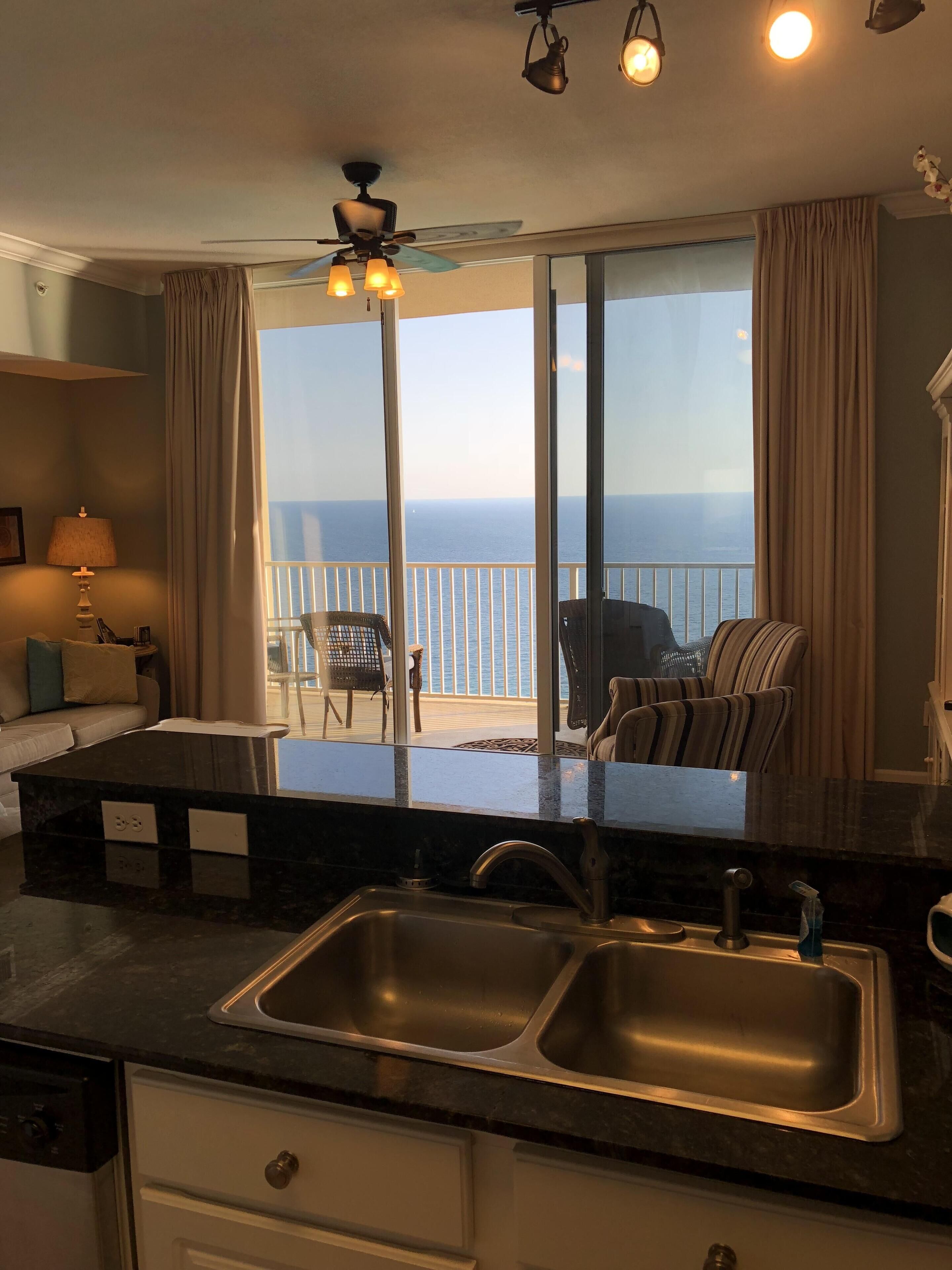 Beachfront Penthouse! 2 Bedroom, 3 Bath Tidewater #3011 Condo on Panama City Be