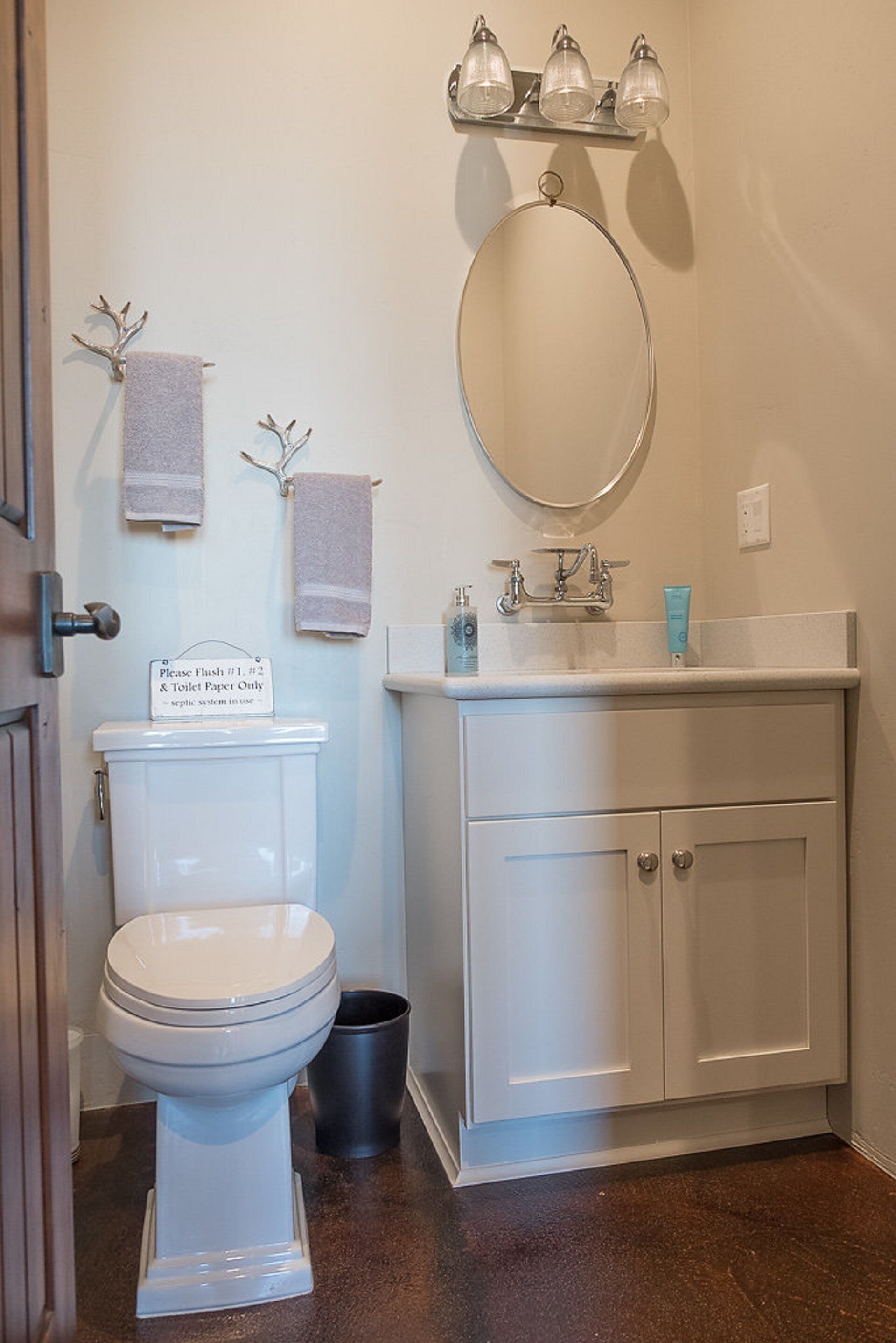 Luxury Property! Majestic Mountain Estate near Yosemite and Bass Lake