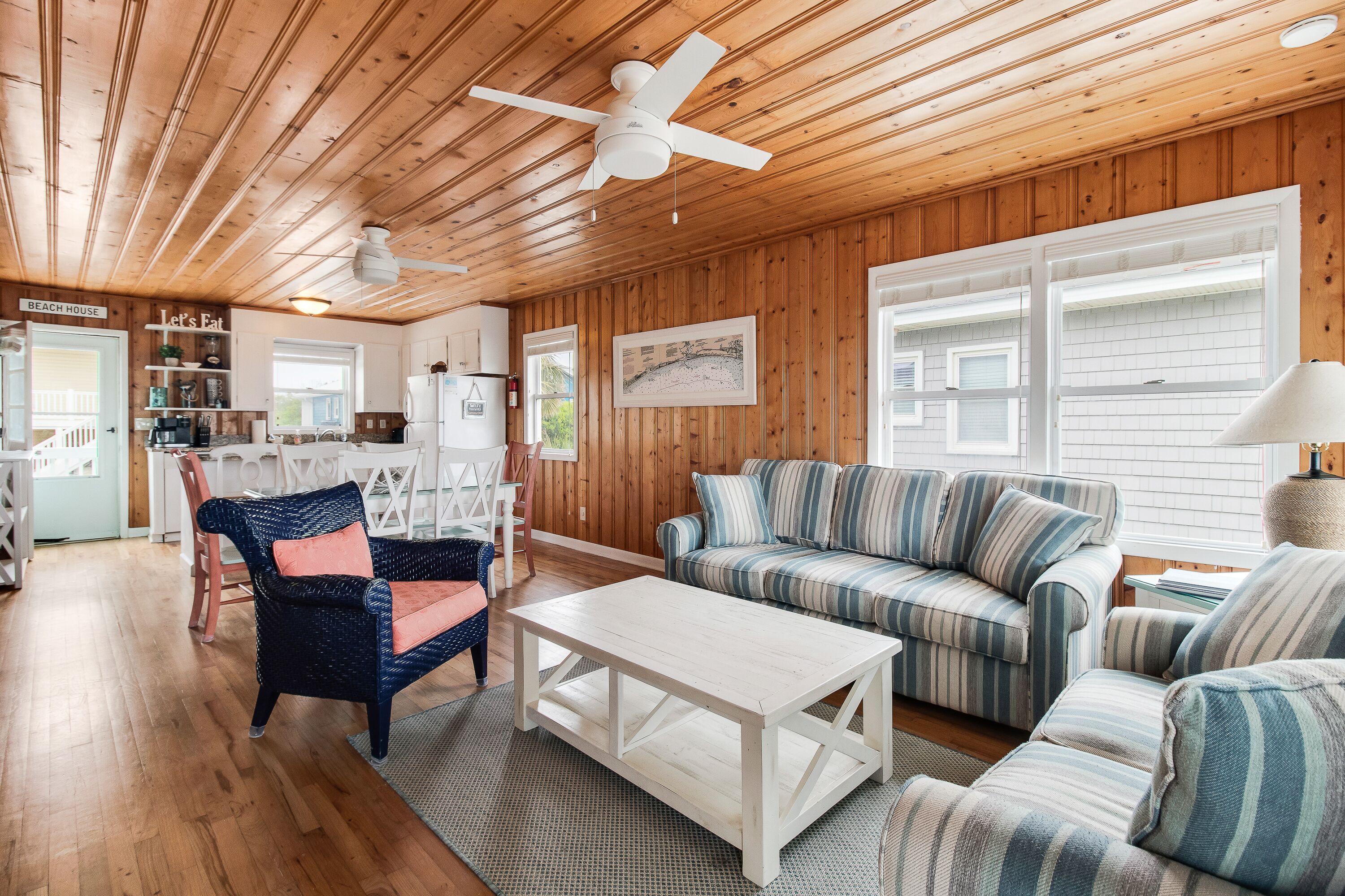 Ocean View!! Adorable, Second Row Single Family Home in Ocean Isle Beach