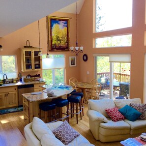Smart TV, fireplace, DVD player, ping pong