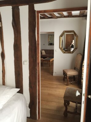 1 camera, una cassaforte in camera, ferro/asse da stiro, Wi-Fi gratuito