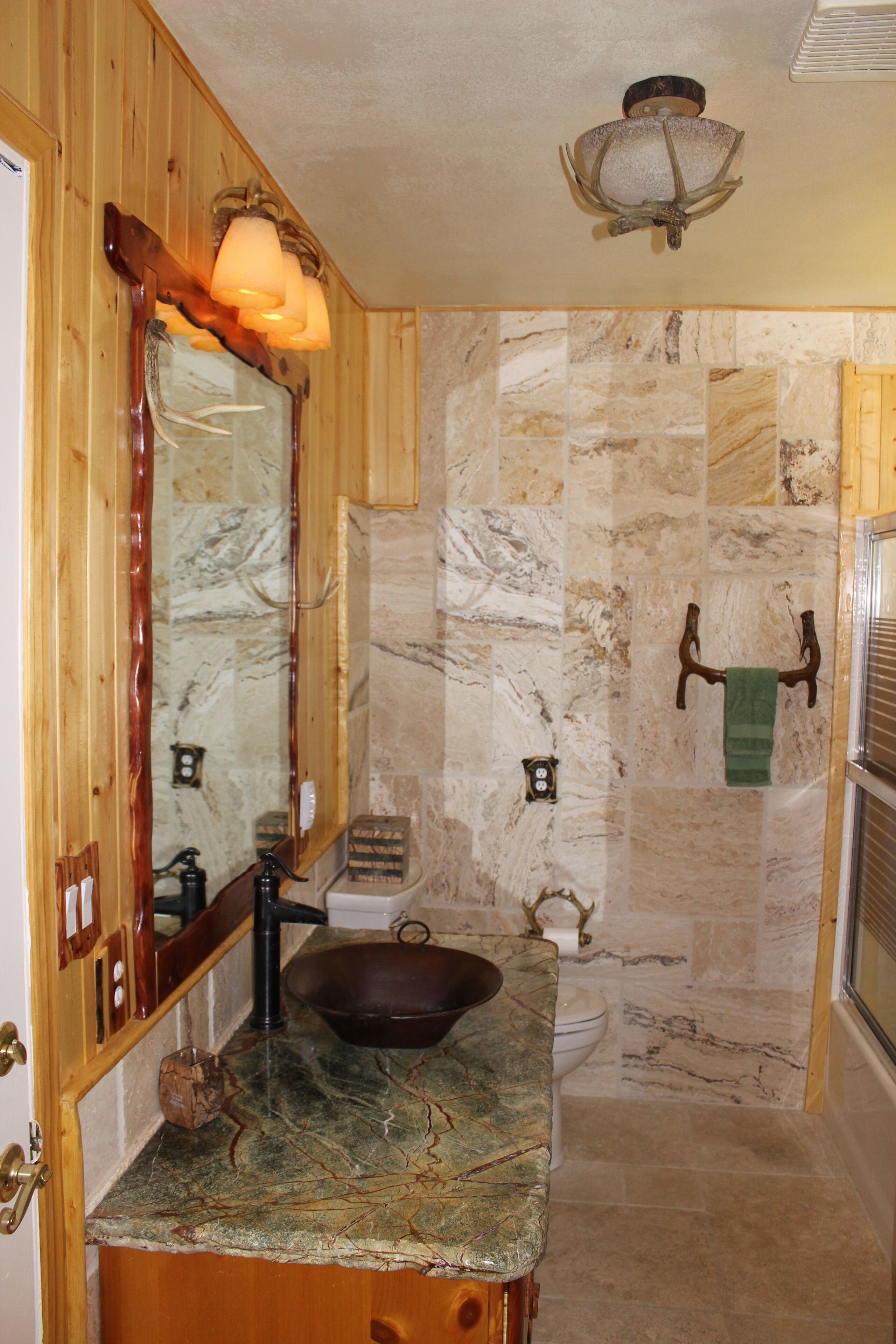 Family lake house next to Sugarloaf Marina with a huge deck, views & game room