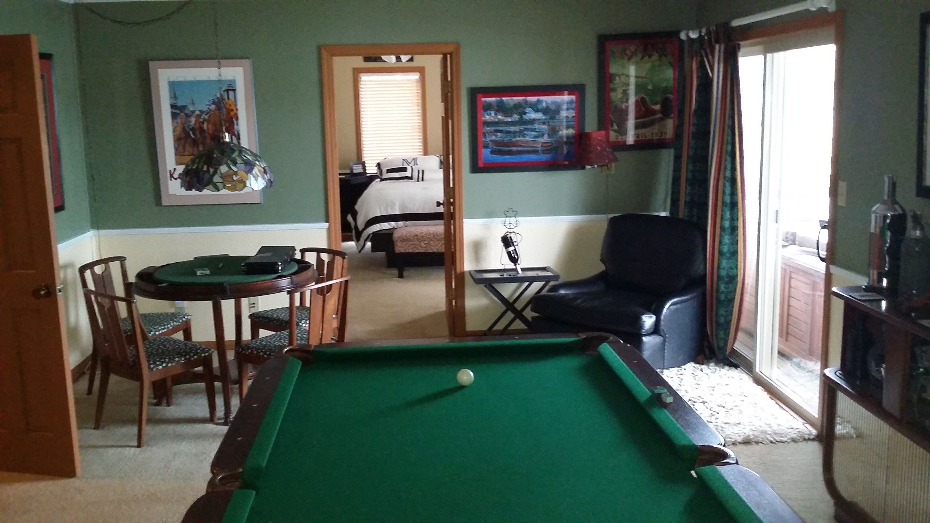 Boone Lake, lake house on main channel with beautiful water views!