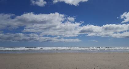 WALK TO BEELS BEACH !! 2 sänky 1 kylpyhuone Wells ME: ssä lähellä kaikkia nähtävyyksiä!
