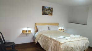Double or Twin Room, 1 Double Bed, Non Smoking - Anais y Nicolas Hostel (Cusco)