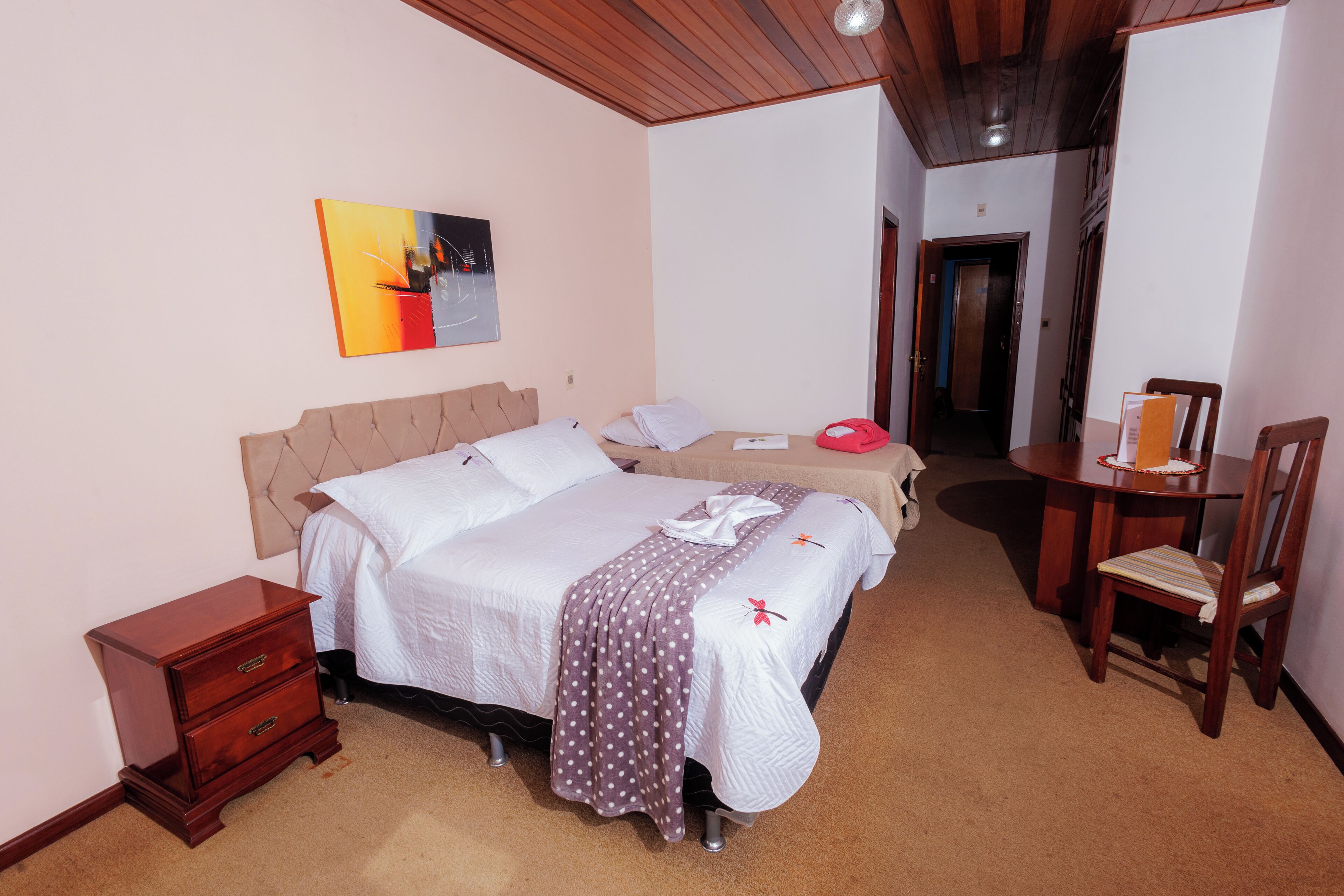 Standard-huone | Minibaari, ilmainen Wi-Fi, vuodevaatteet