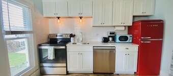 Fantastisk beliggenhed! 1 blok fra centrum og 1 blok fra havnefronten!