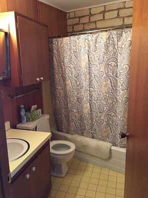 Duschwanne, Handtücher