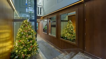 Apartment, 1 Queen Bed, Non Smoking | View from room