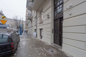 숙박 시설 입구