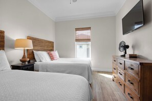 6 chambres, fer et planche à repasser, accès au Wi-Fi (inclus)