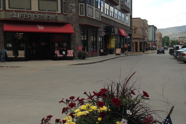 Downtown Edwards