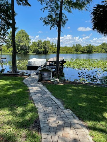 Bass Fishing, Kayaking or just Relaxing From Your Own Private Home & Boat Dock 