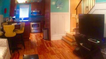 Smart TV, DVD player, music library, video library