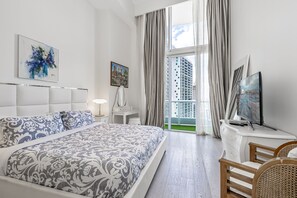 1 soverom, skrivebord, strykejern/-brett og wi-fi (inkludert)