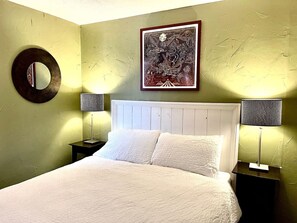 3 chambres, fer et planche à repasser, lit parapluie, Wi-Fi gratuit