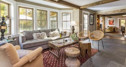 Stunning Farm House, Seacoast, NH