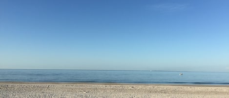 En la playa