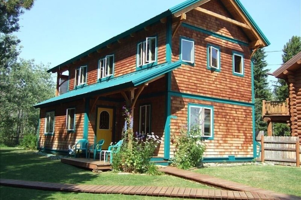 Timber Frame Guest Home
