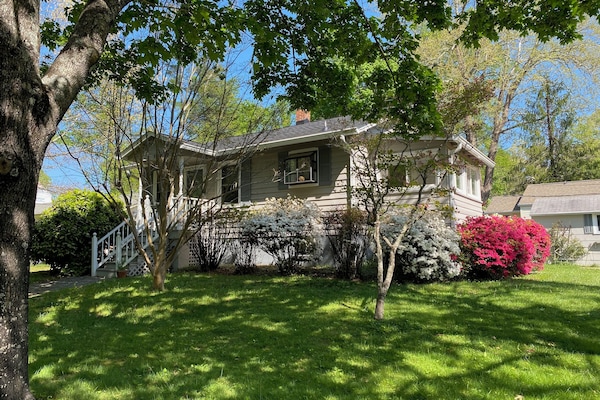 Welcome to Maple Glen Cottage