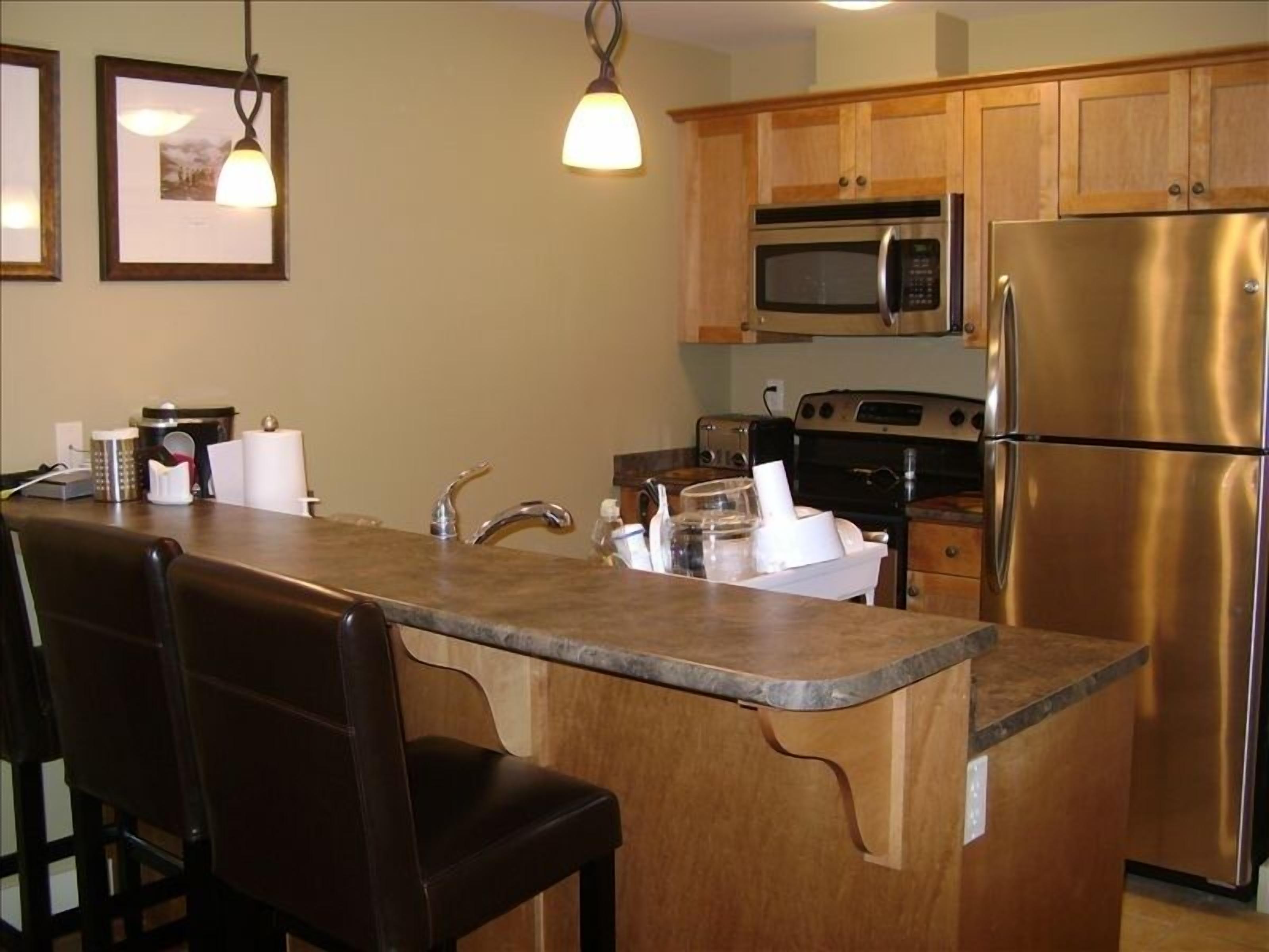 Gorgeous Slopeside Condo for Winter and Summer Fun