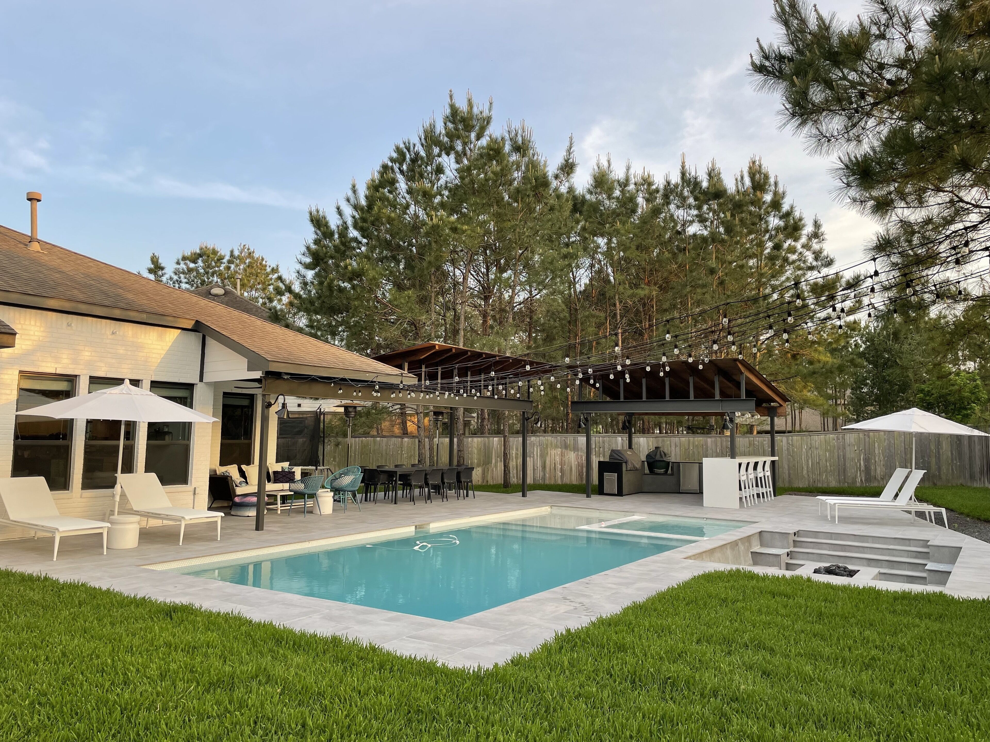 AMAZING 4 BR home w NEW pool & sunken fire pit!!!